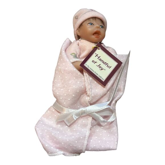 The Ashton-Drake Galleries Handful of Joy Mini Vinyl Baby Doll - Picture 4 of 9